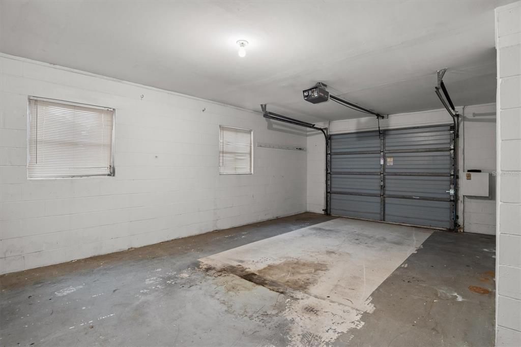 En Venta: $219,900 (2 camas, 2 baños, 1314 Pies cuadrados)