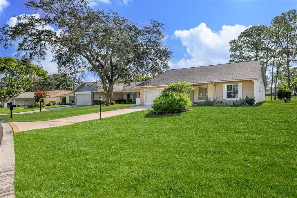 For Sale: $280,000 (2 beds, 2 baths, 1674 Square Feet)
