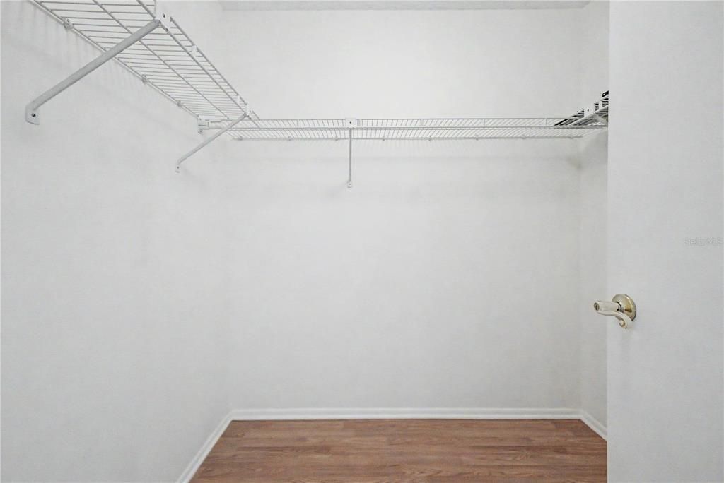 For Sale: $280,000 (2 beds, 2 baths, 1674 Square Feet)