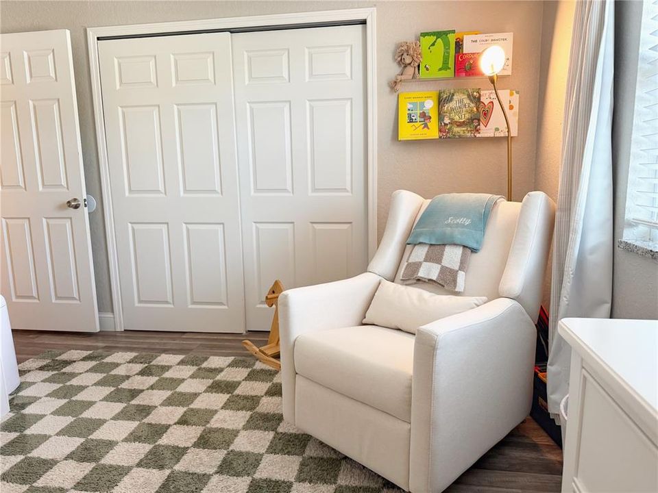 For Sale: $235,000 (2 beds, 2 baths, 1025 Square Feet)