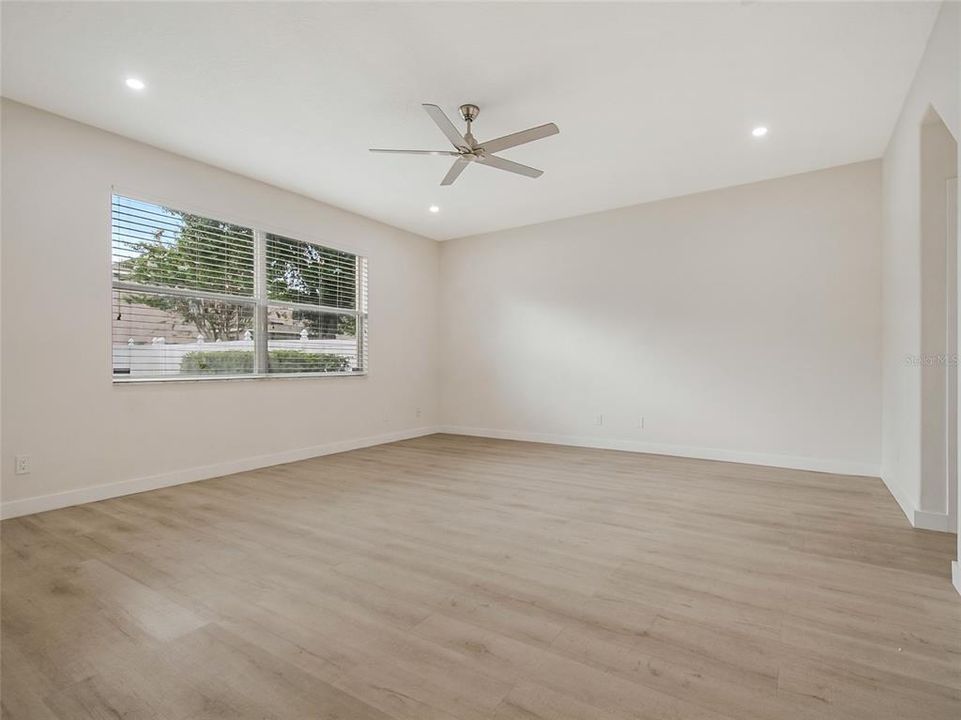 En Renta: $3,700 (4 camas, 2 baños, 2439 Pies cuadrados)