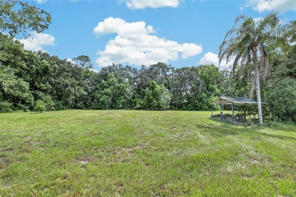 For Sale: $425,000 (2 beds, 2 baths, 1305 Square Feet)
