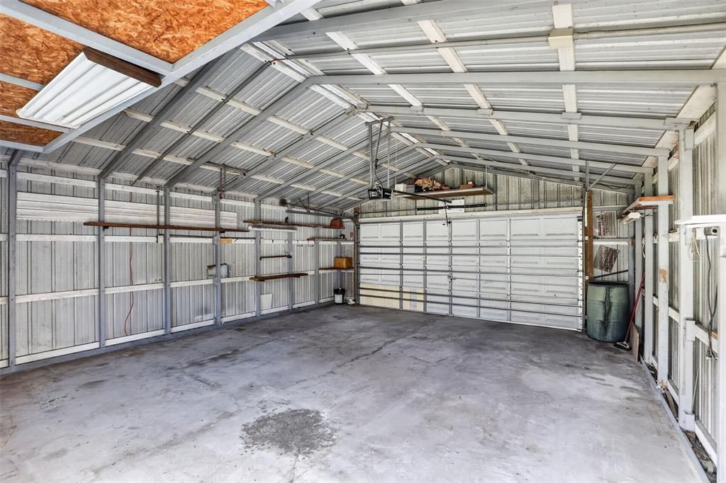 For Sale: $425,000 (2 beds, 2 baths, 1305 Square Feet)