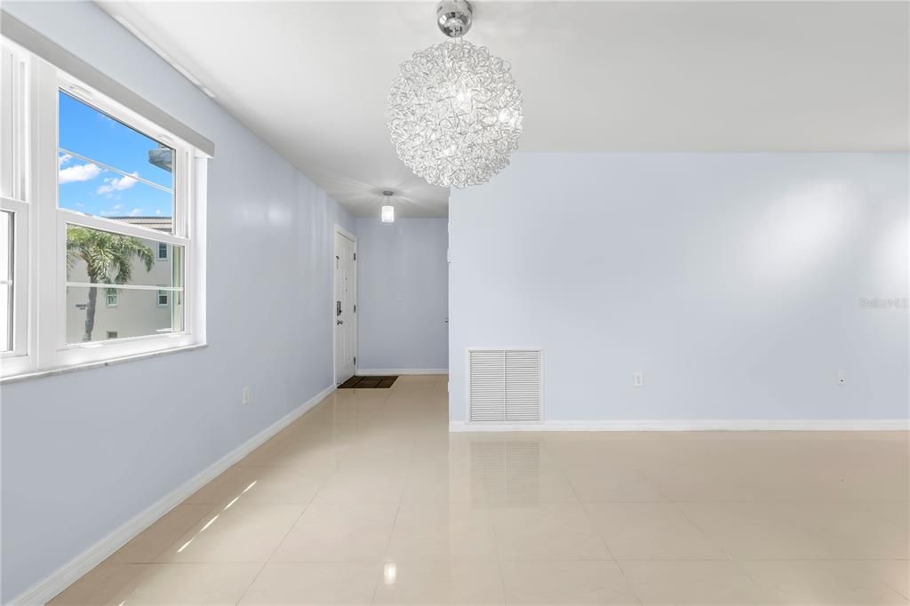 В аренду: $1,790 (2 спален, 2 ванн, 1245 Квадратных фут)