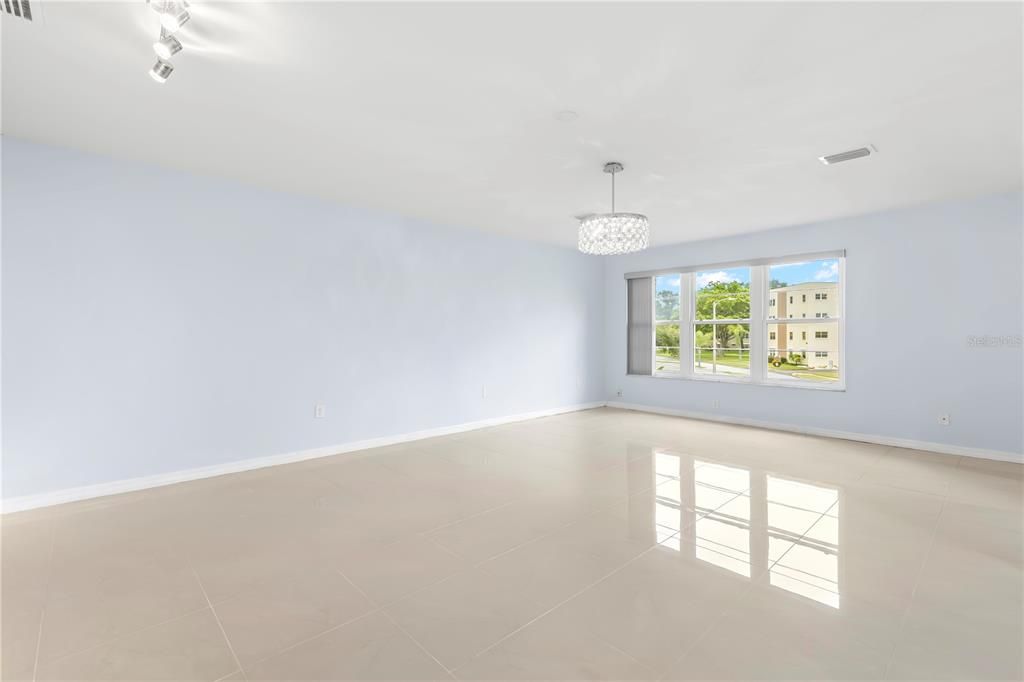 В аренду: $1,790 (2 спален, 2 ванн, 1245 Квадратных фут)