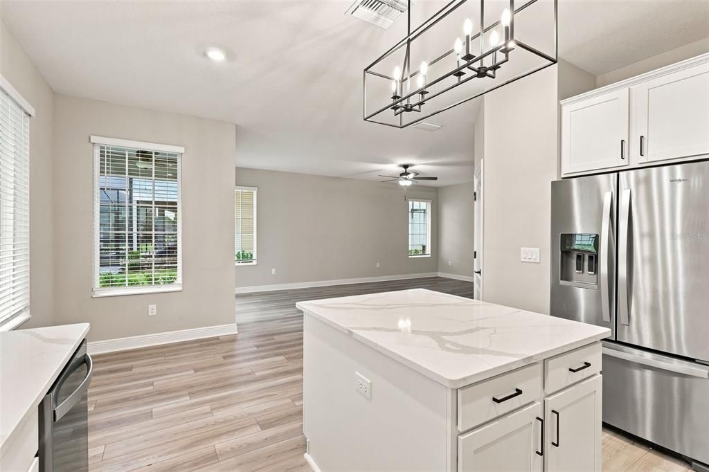For Sale: $425,900 (3 beds, 2 baths, 1553 Square Feet)