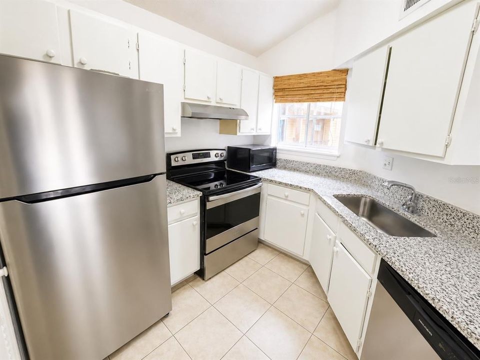На продажу: $99,900 (1 спален, 1 ванн, 660 Квадратных фут)