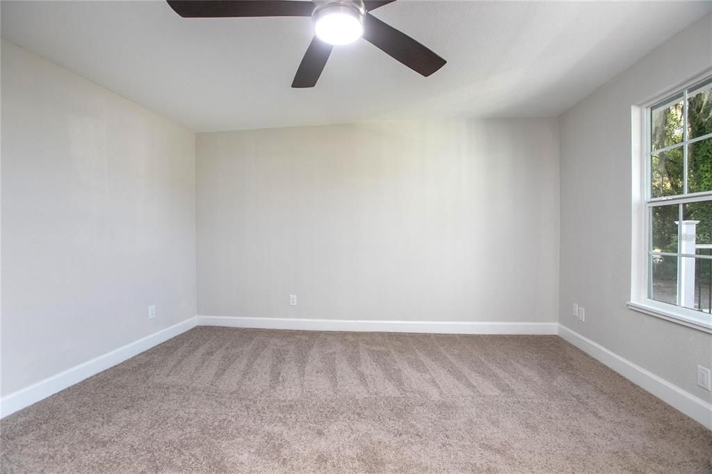 For Sale: $256,000 (3 beds, 1 baths, 1121 Square Feet)