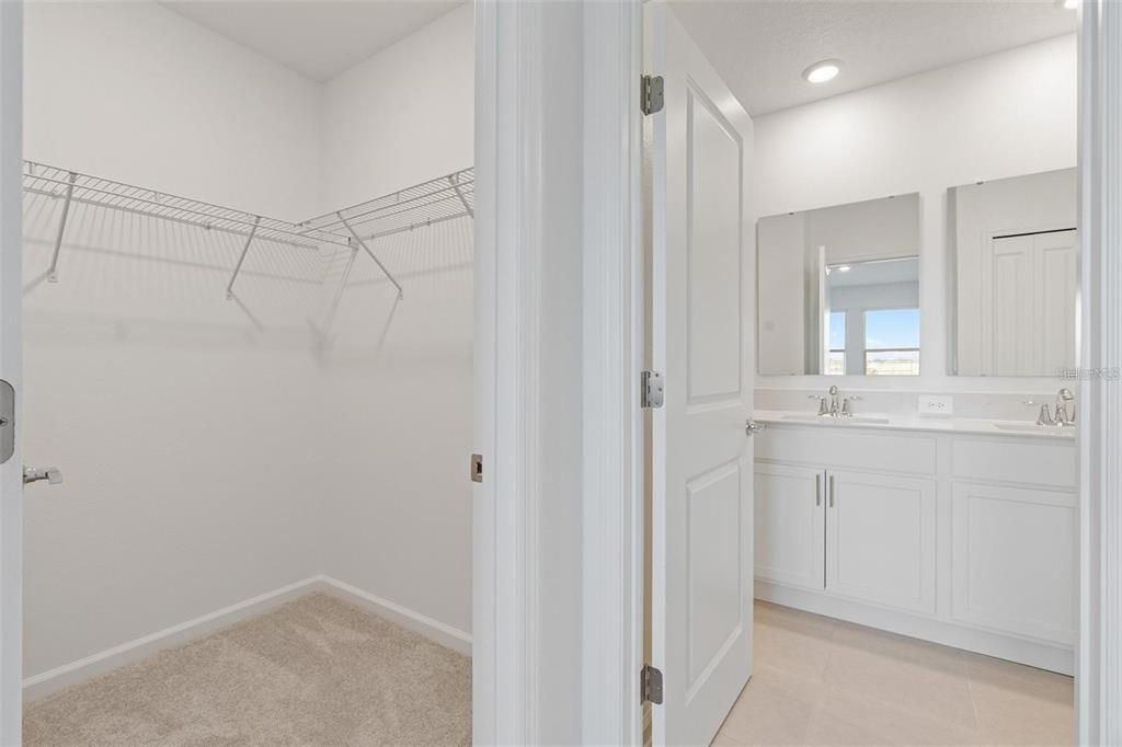 For Rent: $2,500 (3 beds, 2 baths, 1713 Square Feet)