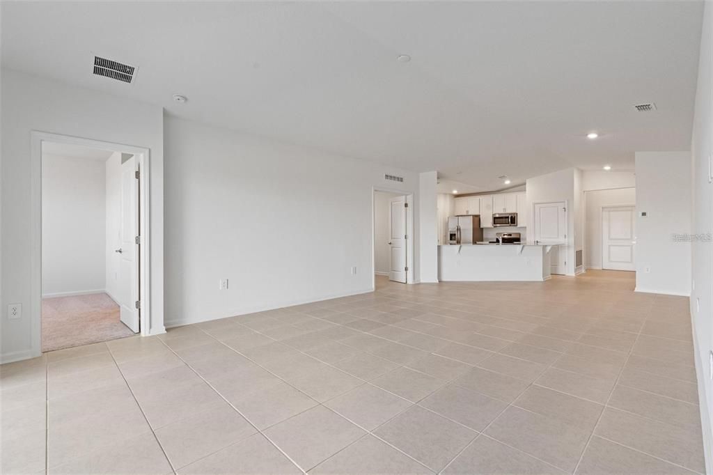 For Rent: $2,500 (3 beds, 2 baths, 1713 Square Feet)
