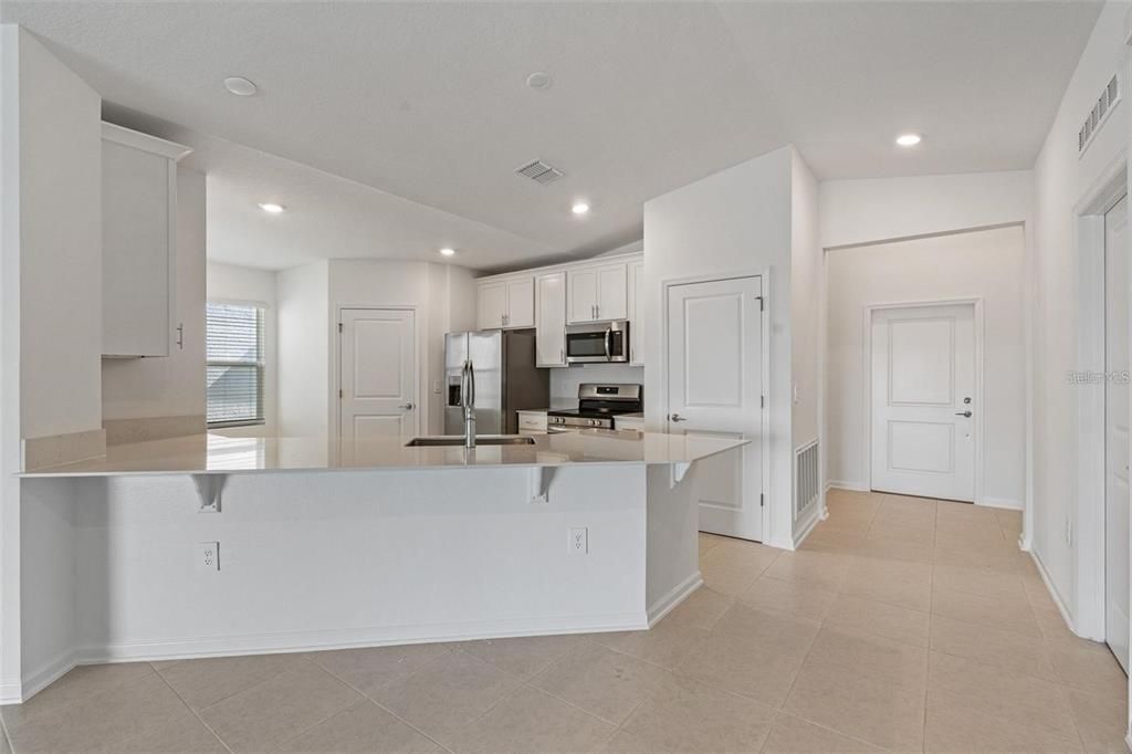 For Rent: $2,500 (3 beds, 2 baths, 1713 Square Feet)