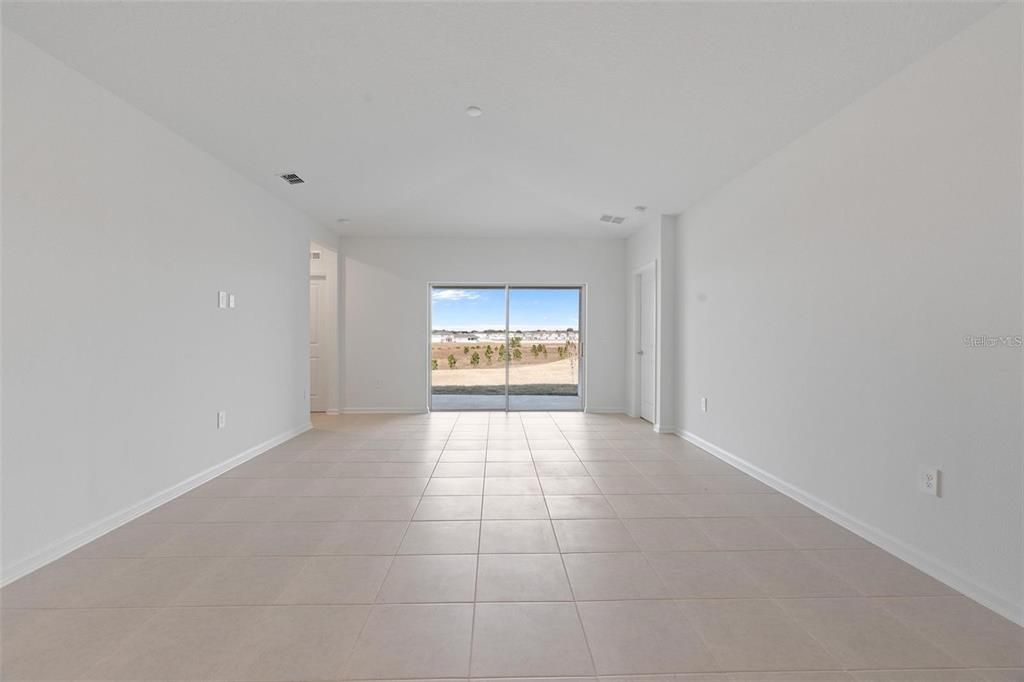 For Rent: $2,500 (3 beds, 2 baths, 1713 Square Feet)