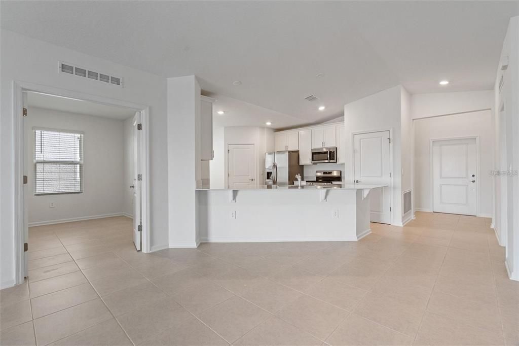For Rent: $2,500 (3 beds, 2 baths, 1713 Square Feet)