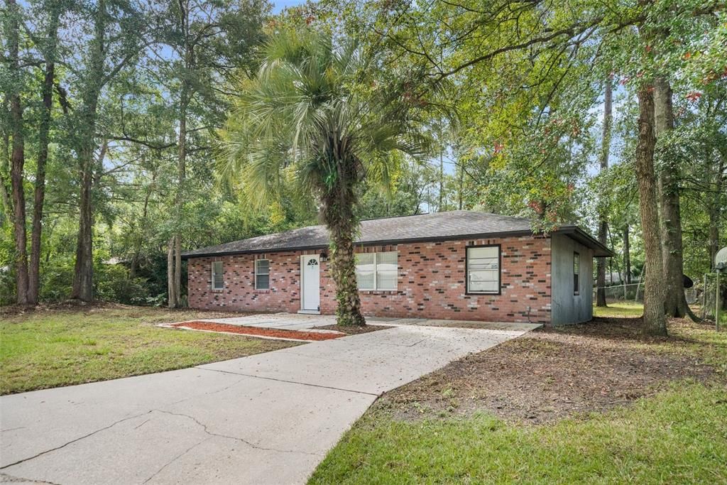 For Sale: $295,900 (3 beds, 2 baths, 1430 Square Feet)