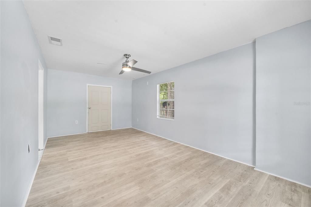 For Sale: $295,900 (3 beds, 2 baths, 1430 Square Feet)