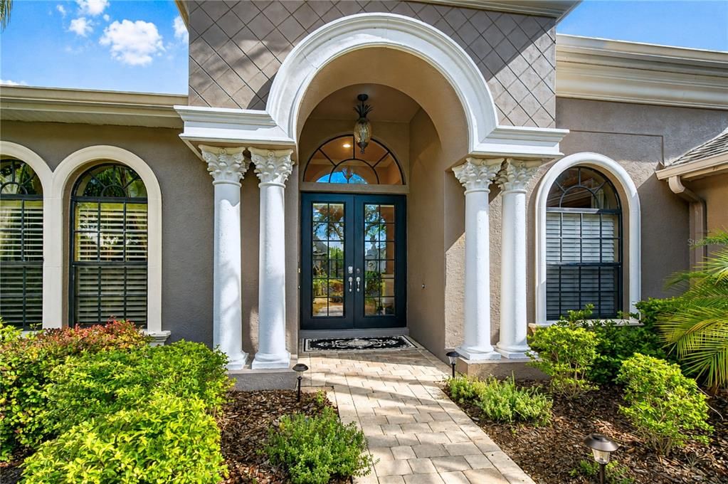 For Sale: $935,000 (4 beds, 3 baths, 3314 Square Feet)