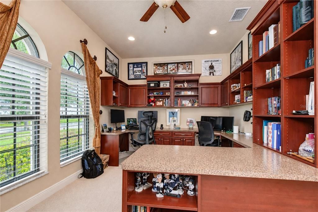 For Sale: $935,000 (4 beds, 3 baths, 3314 Square Feet)