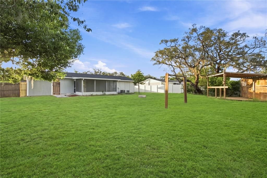 For Sale: $247,900 (3 beds, 2 baths, 1104 Square Feet)