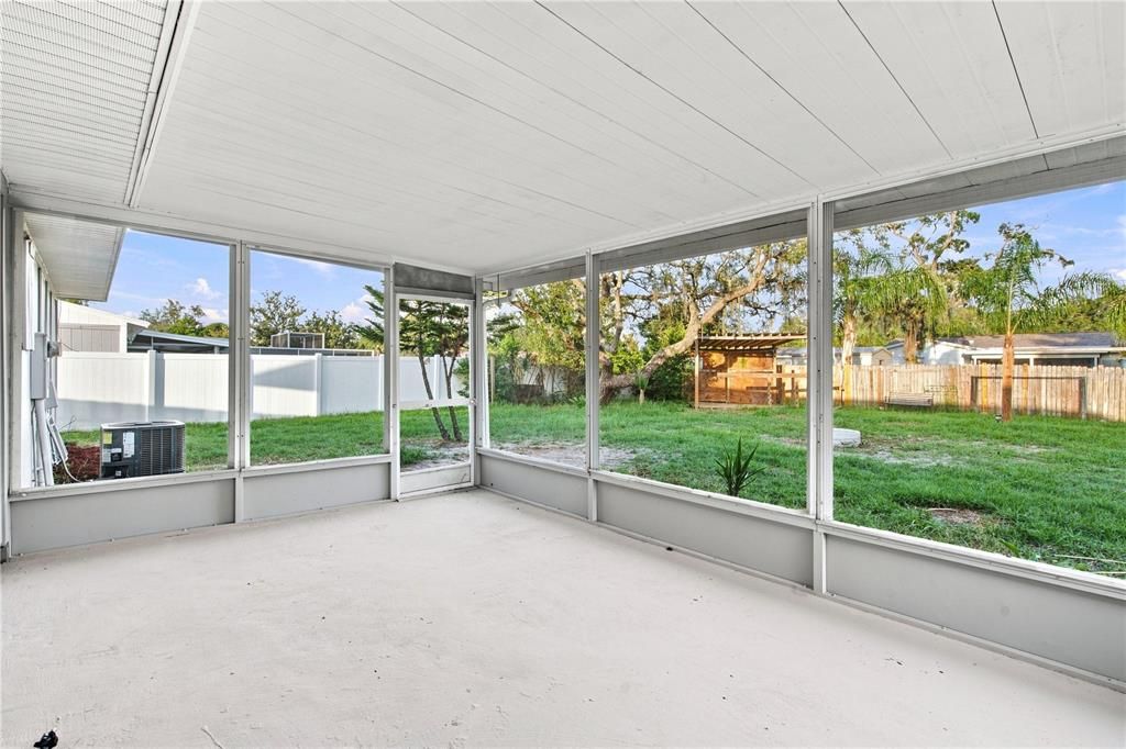 For Sale: $247,900 (3 beds, 2 baths, 1104 Square Feet)