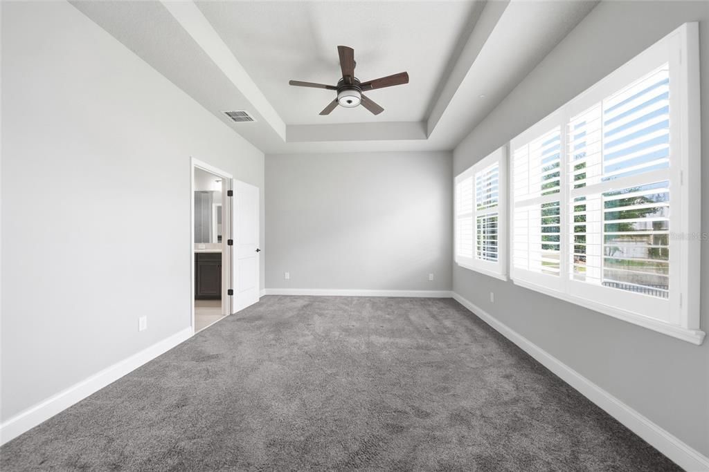 Activo con contrato: $475,000 (4 camas, 2 baños, 2050 Pies cuadrados)