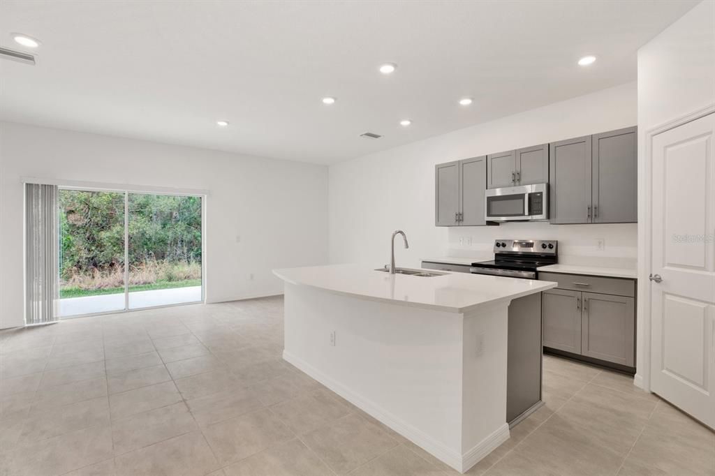En Renta: $1,995 (3 camas, 2 baños, 1373 Pies cuadrados)