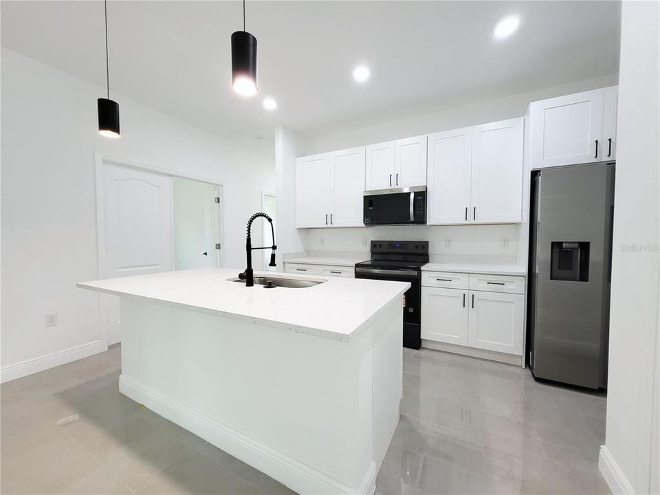 For Sale: $363,000 (3 beds, 2 baths, 1845 Square Feet)