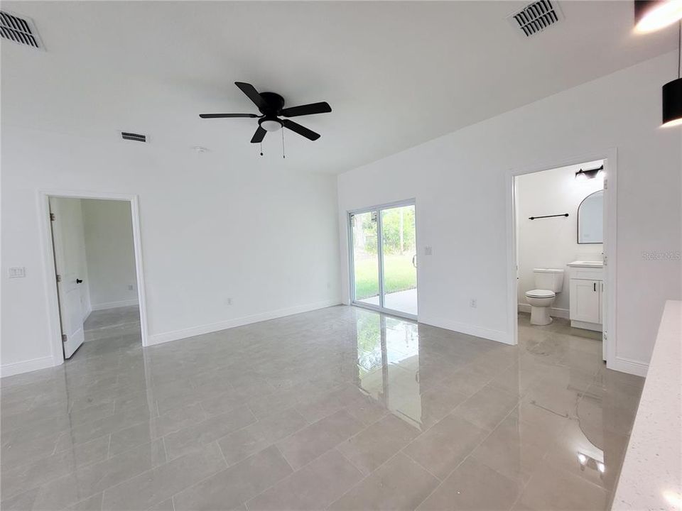 For Sale: $363,000 (3 beds, 2 baths, 1845 Square Feet)
