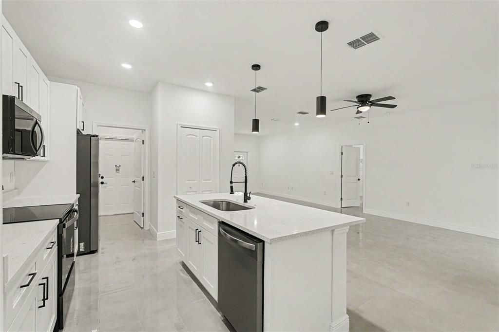For Sale: $363,000 (3 beds, 2 baths, 1845 Square Feet)