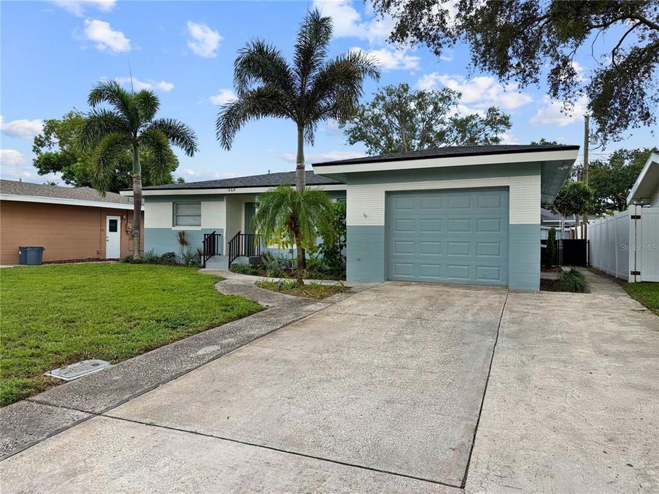 En Venta: $389,900 (2 camas, 2 baños, 1154 Pies cuadrados)
