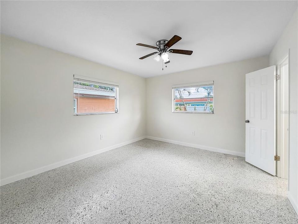 En Venta: $389,900 (2 camas, 2 baños, 1154 Pies cuadrados)