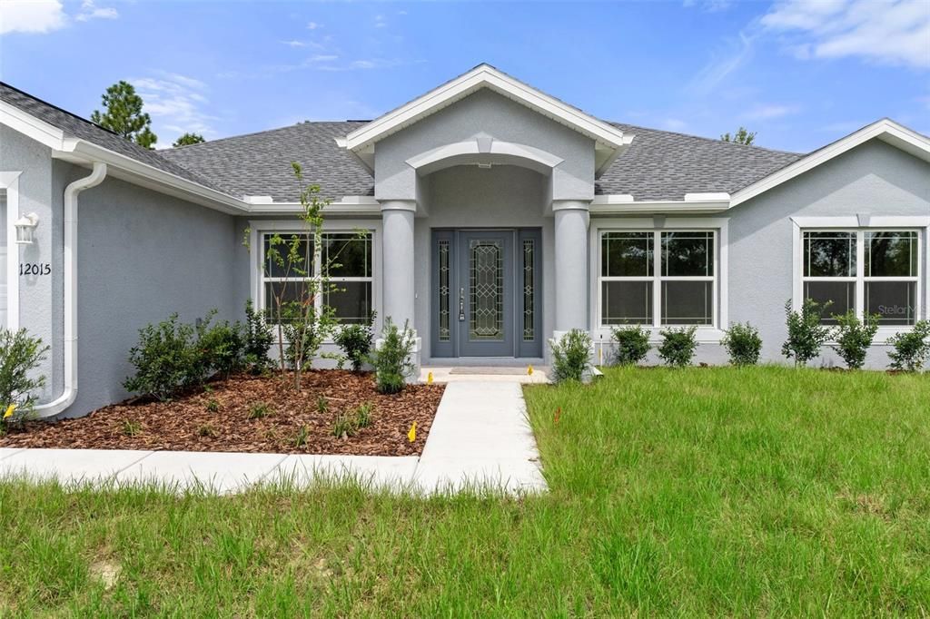 For Sale: $369,900 (3 beds, 2 baths, 1965 Square Feet)