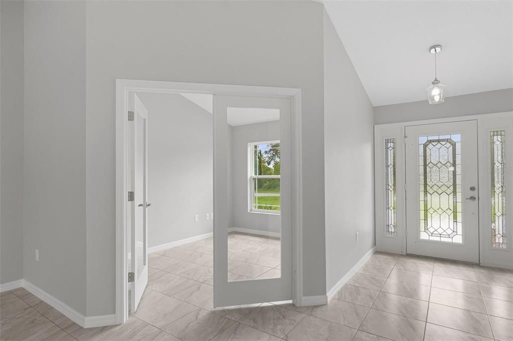 For Sale: $369,900 (3 beds, 2 baths, 1965 Square Feet)