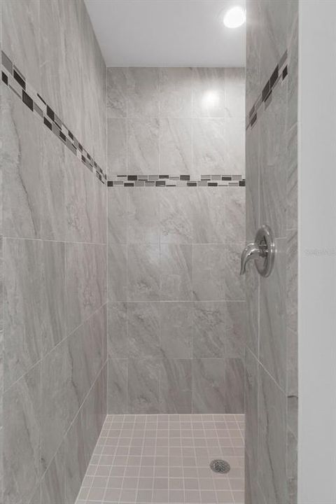 For Sale: $369,900 (3 beds, 2 baths, 1965 Square Feet)
