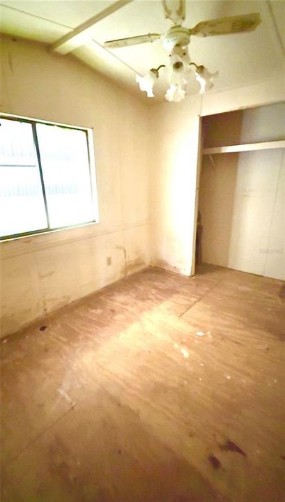 For Sale: $104,900 (2 beds, 1 baths, 968 Square Feet)