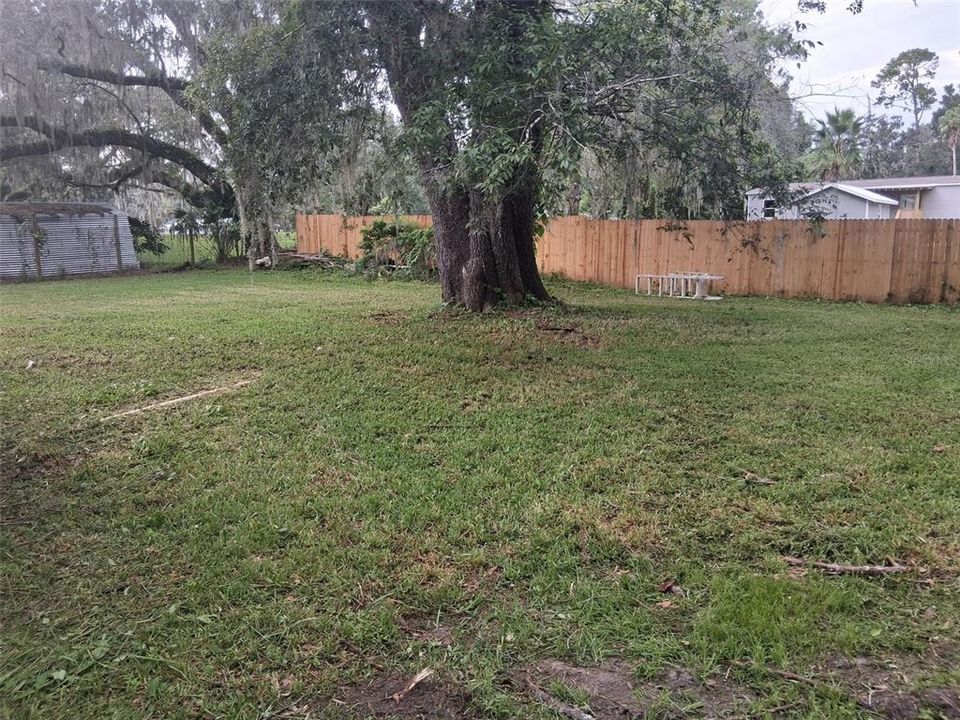 For Sale: $104,900 (2 beds, 1 baths, 968 Square Feet)