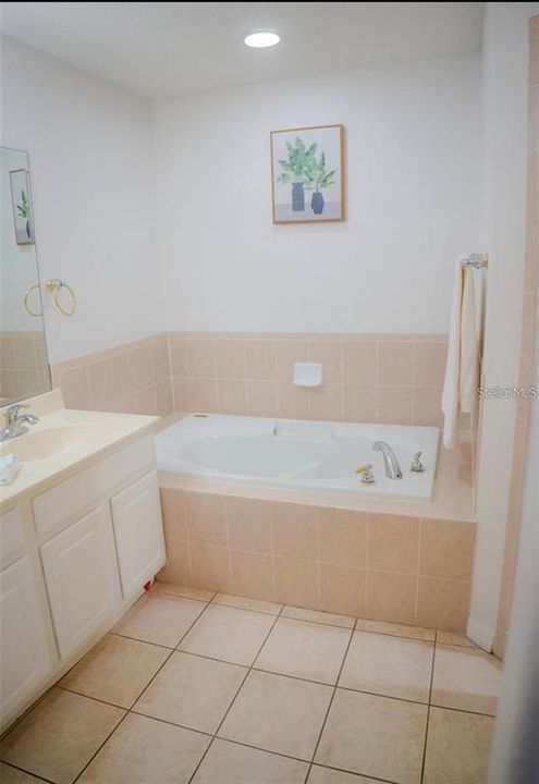En Renta: $2,900 (4 camas, 4 baños, 2368 Pies cuadrados)