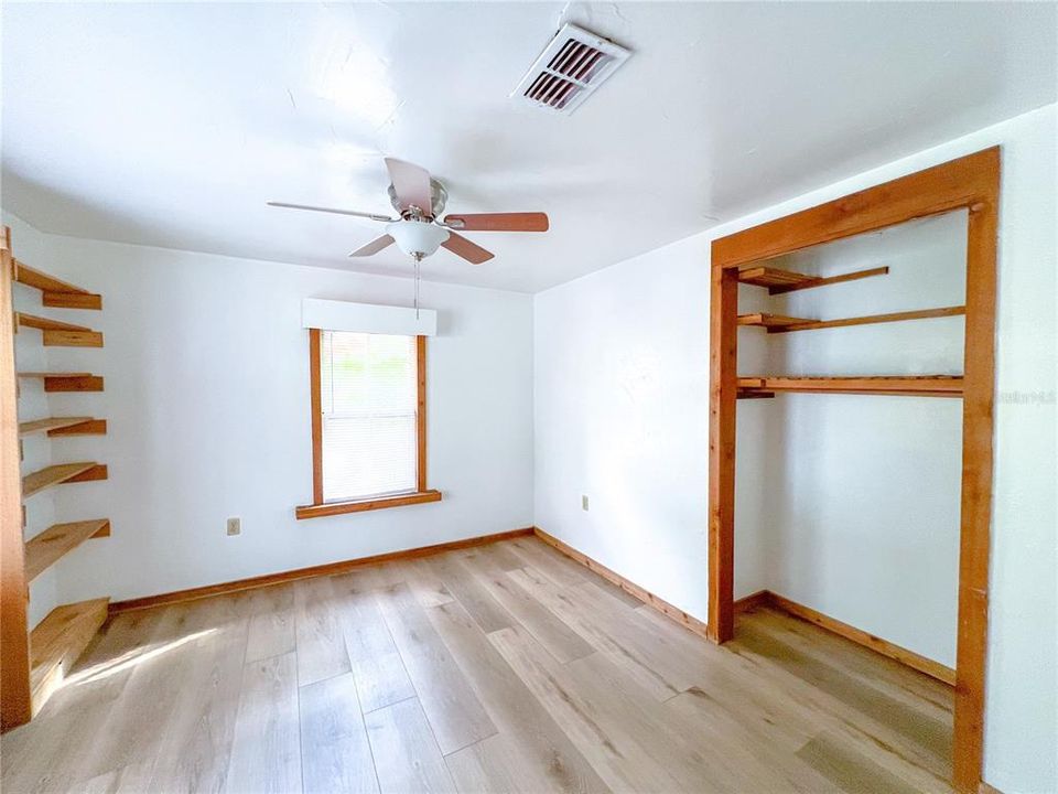 For Rent: $1,525 (3 beds, 1 baths, 1032 Square Feet)