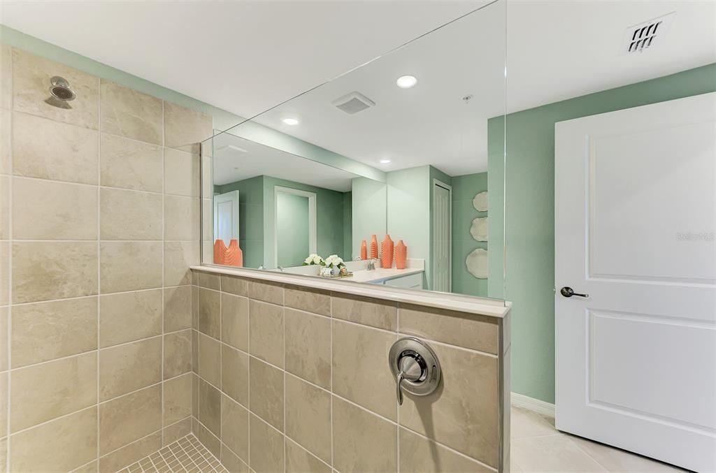 For Sale: $426,999 (3 beds, 2 baths, 1741 Square Feet)