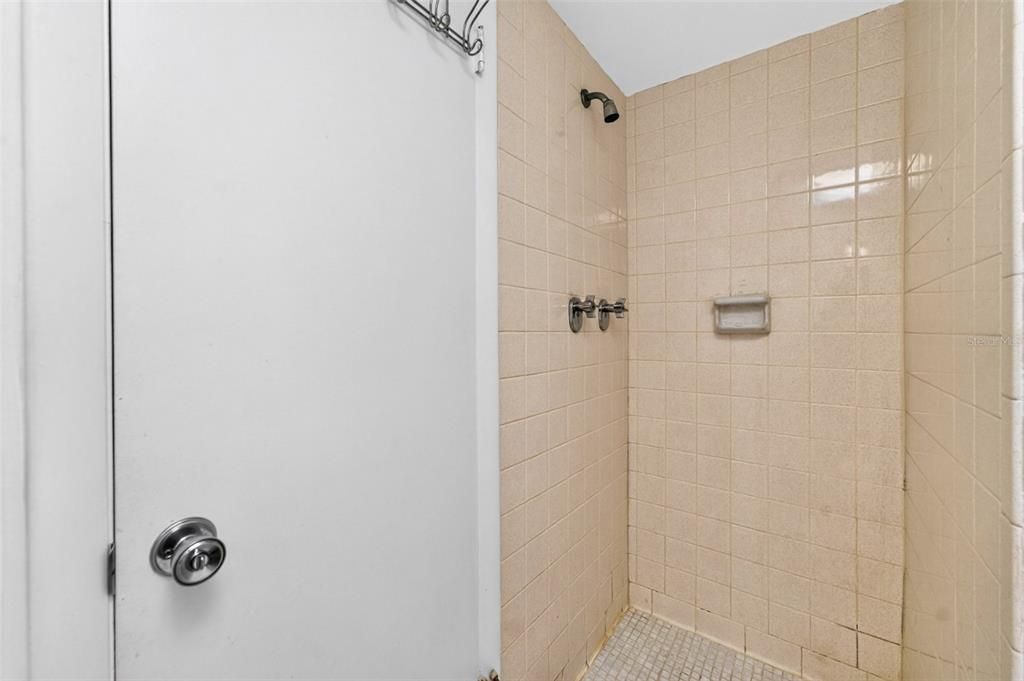 En Venta: $145,000 (2 camas, 2 baños, 828 Pies cuadrados)