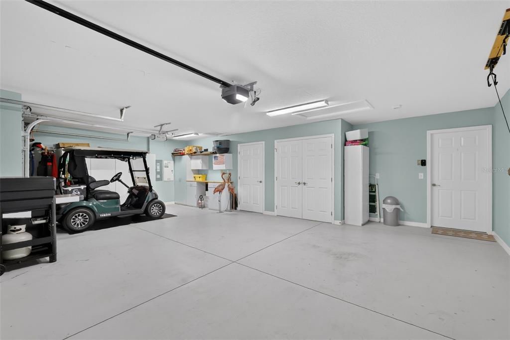 For Sale: $399,000 (3 beds, 2 baths, 1564 Square Feet)