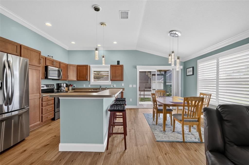For Sale: $399,000 (3 beds, 2 baths, 1564 Square Feet)