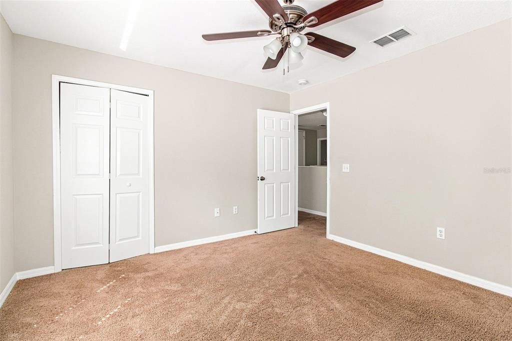 For Sale: $385,000 (6 beds, 3 baths, 2962 Square Feet)