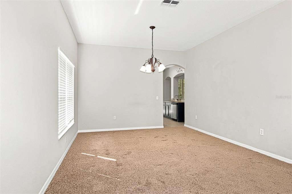 For Sale: $385,000 (6 beds, 3 baths, 2962 Square Feet)