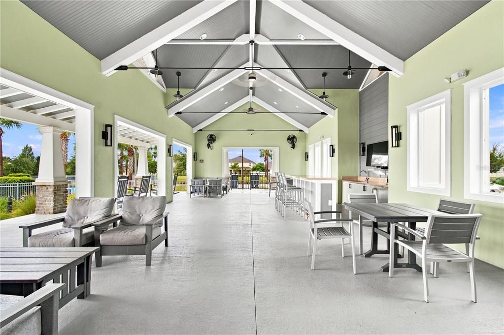 For Sale: $839,000 (4 beds, 2 baths, 2914 Square Feet)