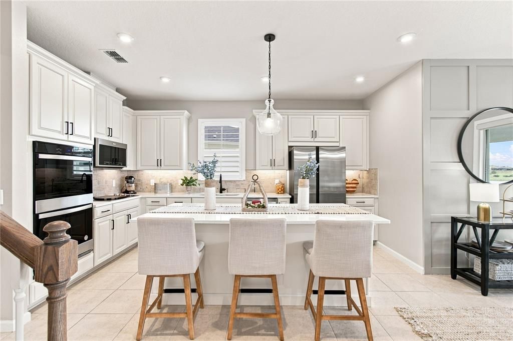 For Sale: $839,000 (4 beds, 2 baths, 2914 Square Feet)