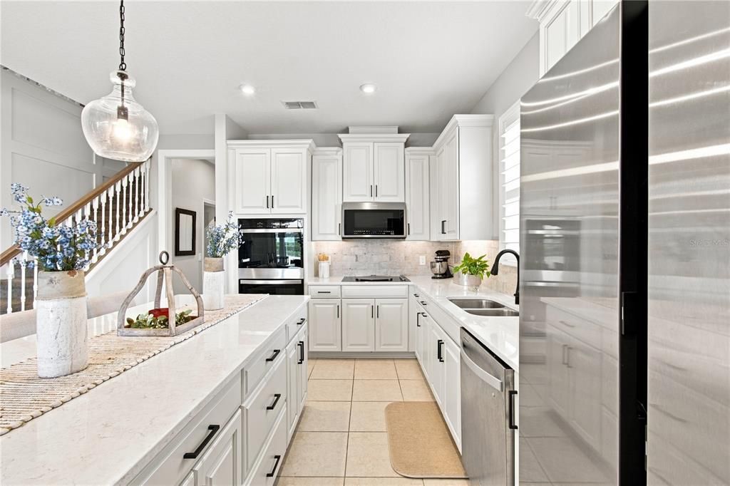 For Sale: $839,000 (4 beds, 2 baths, 2914 Square Feet)