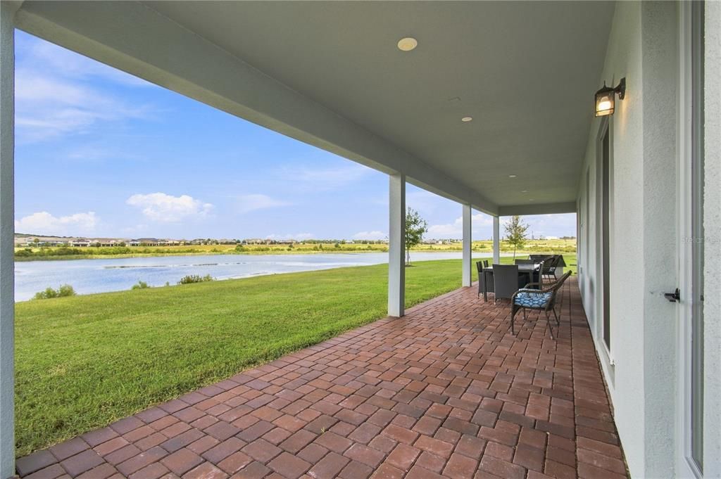 For Sale: $839,000 (4 beds, 2 baths, 2914 Square Feet)