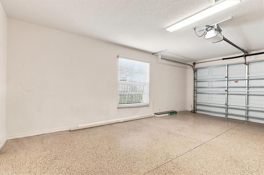 Active With Contract: $409,900 (3 beds, 2 baths, 1446 Square Feet)