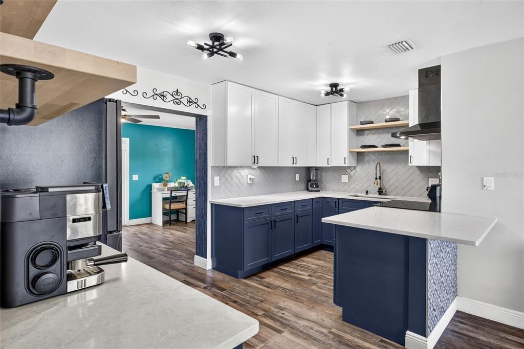 For Sale: $380,000 (3 beds, 2 baths, 1363 Square Feet)