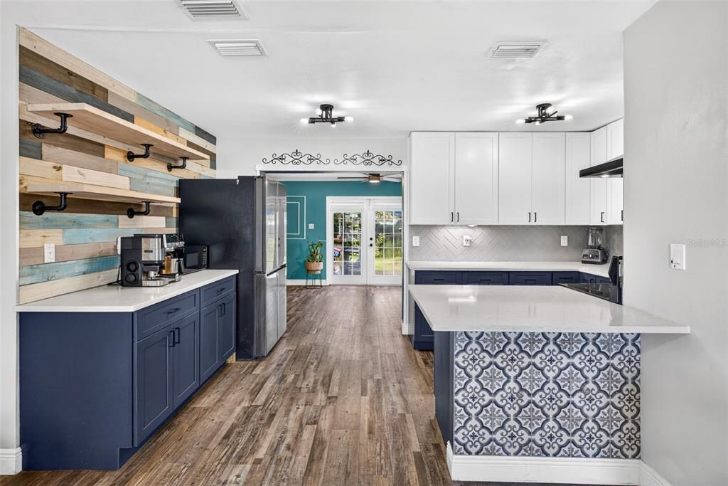 For Sale: $380,000 (3 beds, 2 baths, 1363 Square Feet)